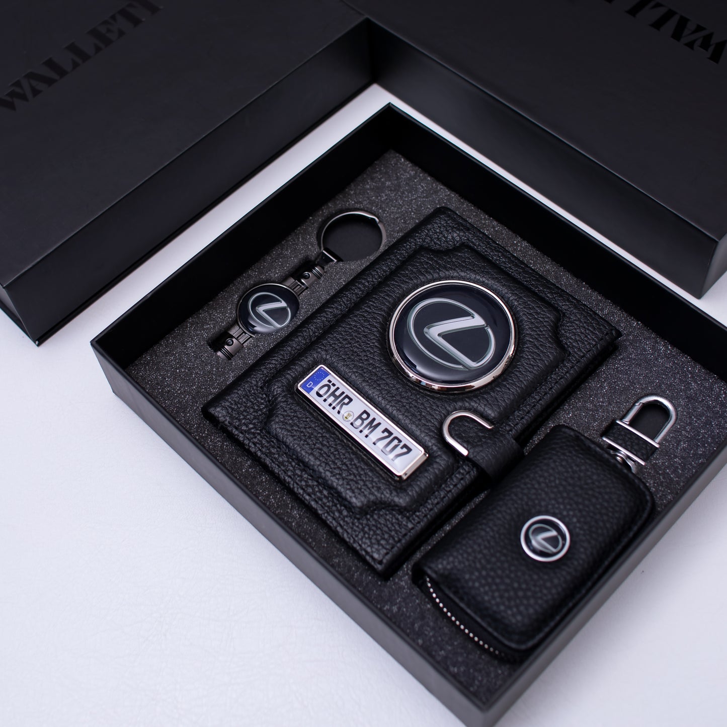 Set: Portofel + breloc+ husă chei+cutie