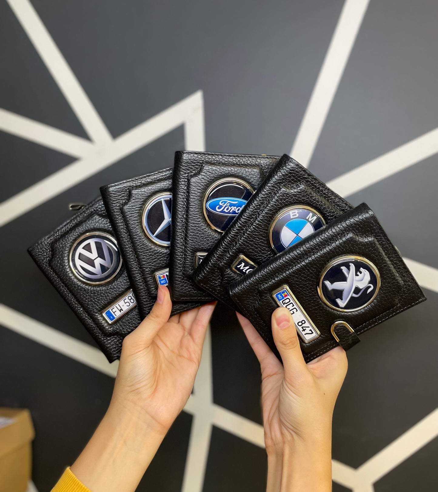 Portofel 3 în 1 + Breloc cadou🎁